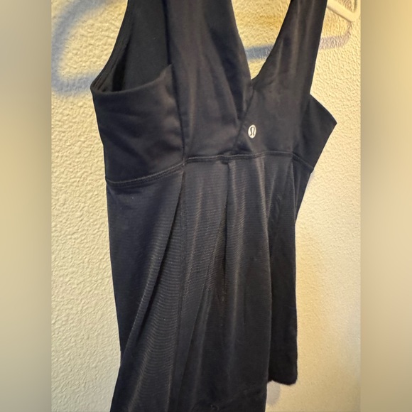 Lululemon Tame Me Black Tank Top Cinch Waist Active Top Size XS 2 - Picture 4 of 7